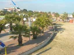Die Strandpromenade in Tortoreto Lido